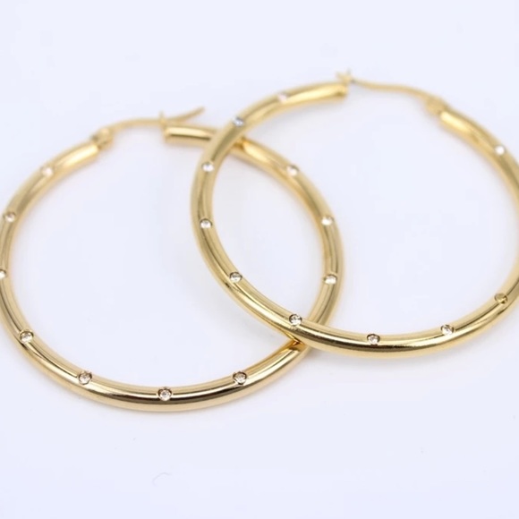 New Cold Plated Crystal Hoop earrings - Picture 3 of 4